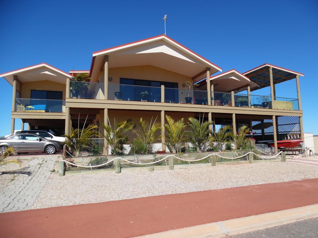 On The Deck @ Shark Bay Bed and Breakfast Denham Buitenkant foto
